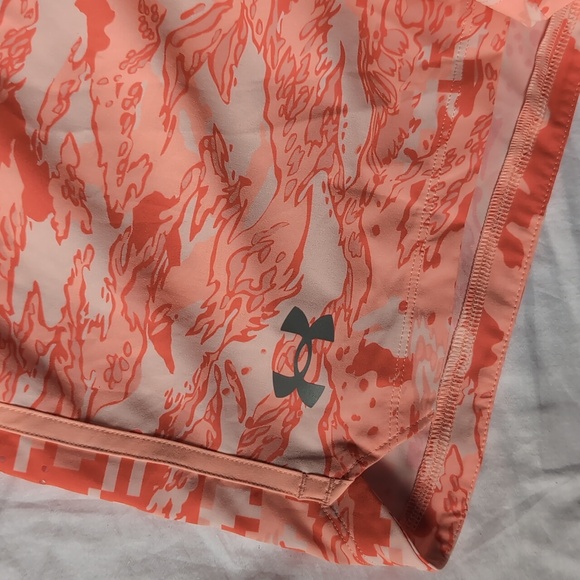 Under Armour shorts - Picture 2 of 5